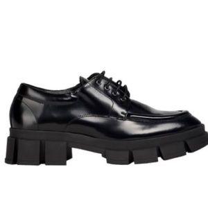 Lug sole black lace up loafers